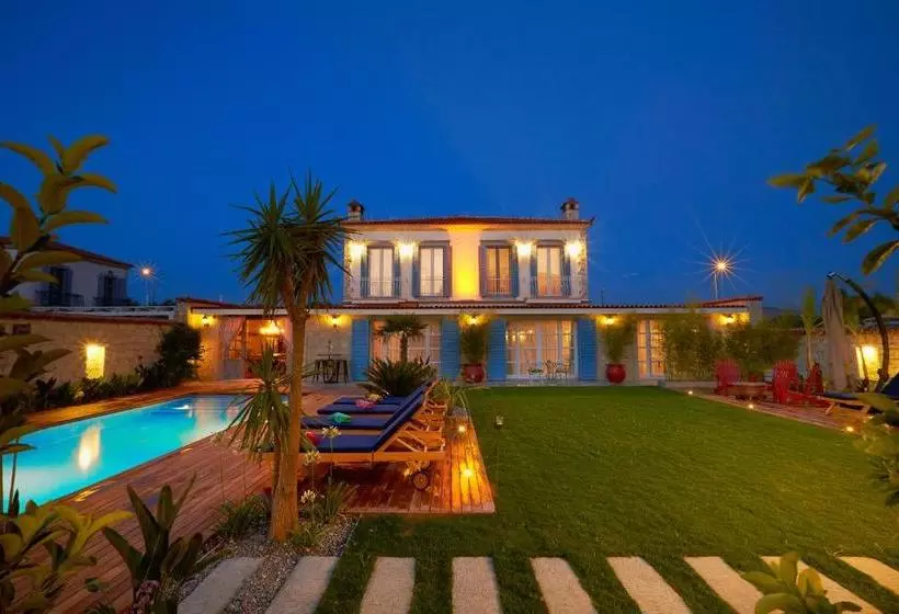 Alakapi Hotel & Villas