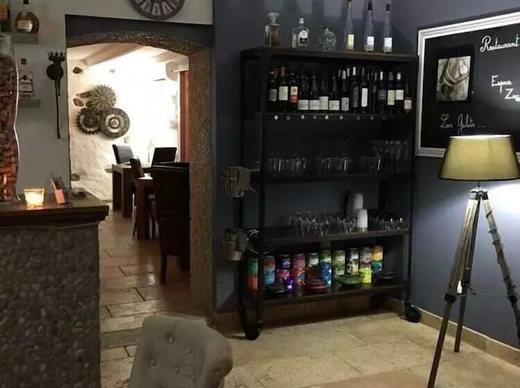 ホテル Auberge Les Galets