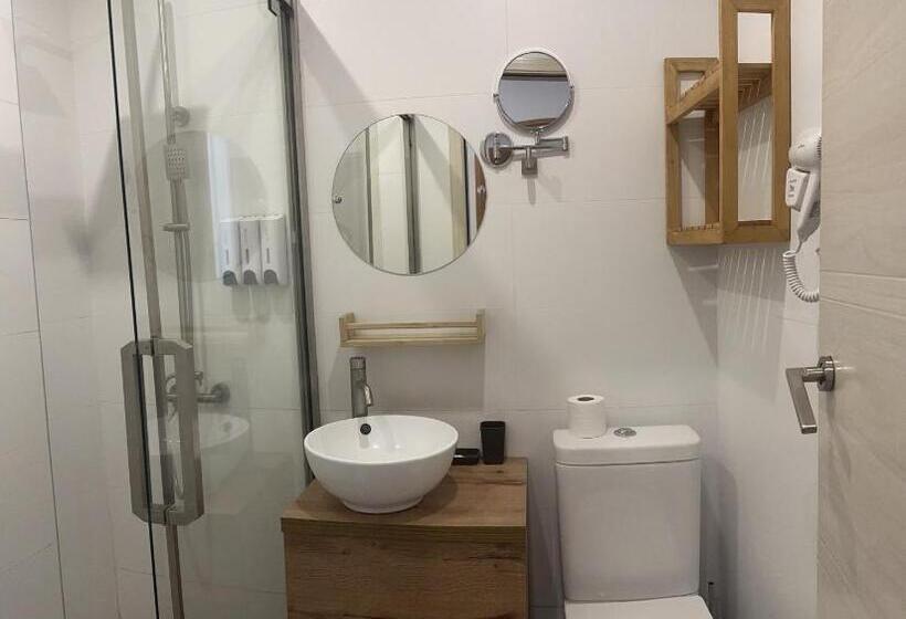 هتل Homey Kobuleti