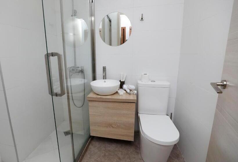 هتل Homey Kobuleti