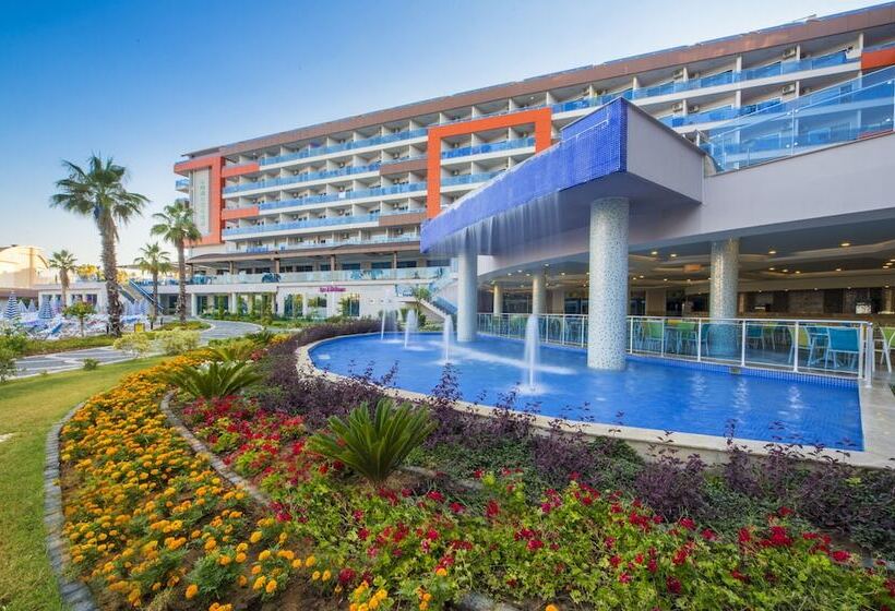 בית מלון כפרי Lonicera Resort & Spa