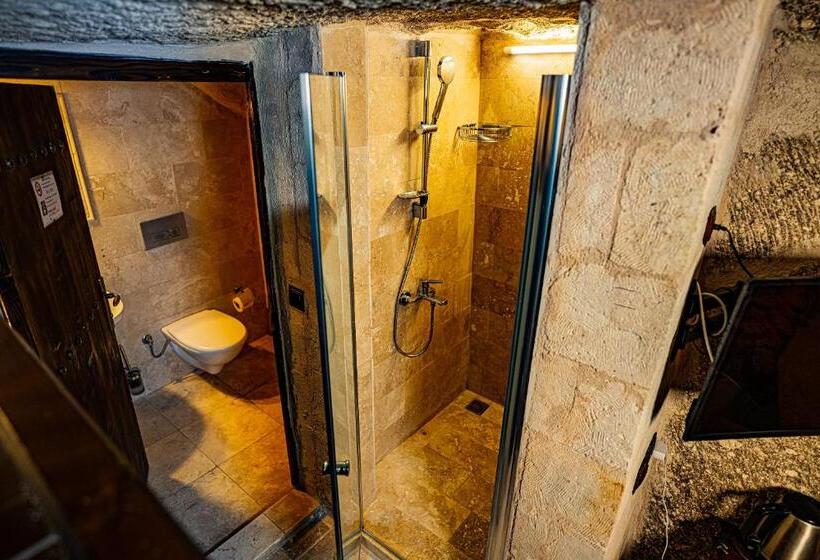 فندق Century Cave