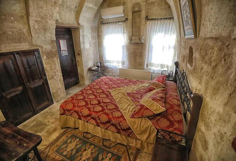 فندق Century Cave