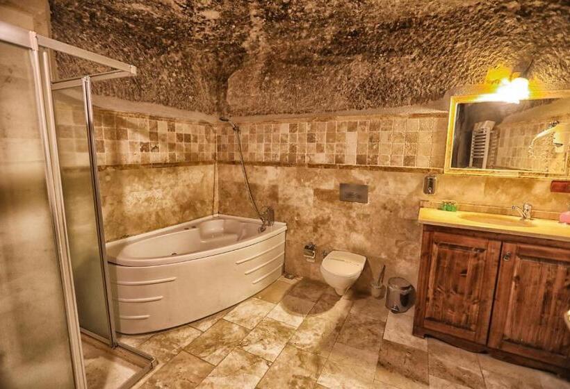 فندق Century Cave