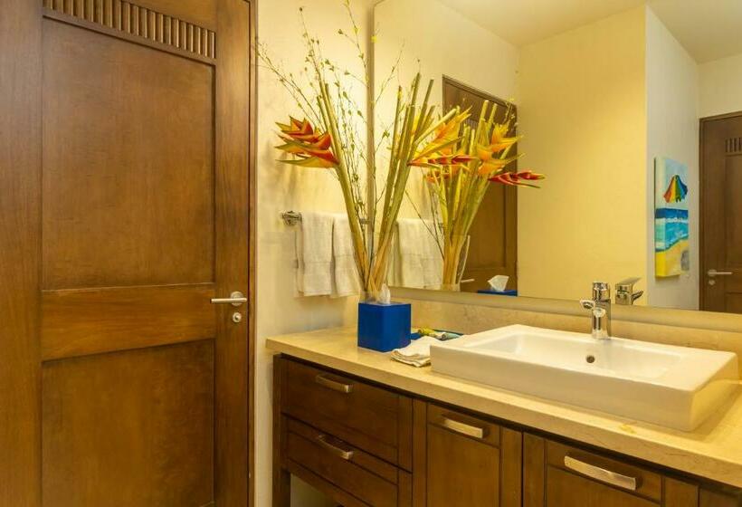 Отель V Azul Vallarta  Luxury Vacation Rental Adults Only