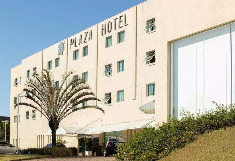 Hotelli Vinhedo Plaza
