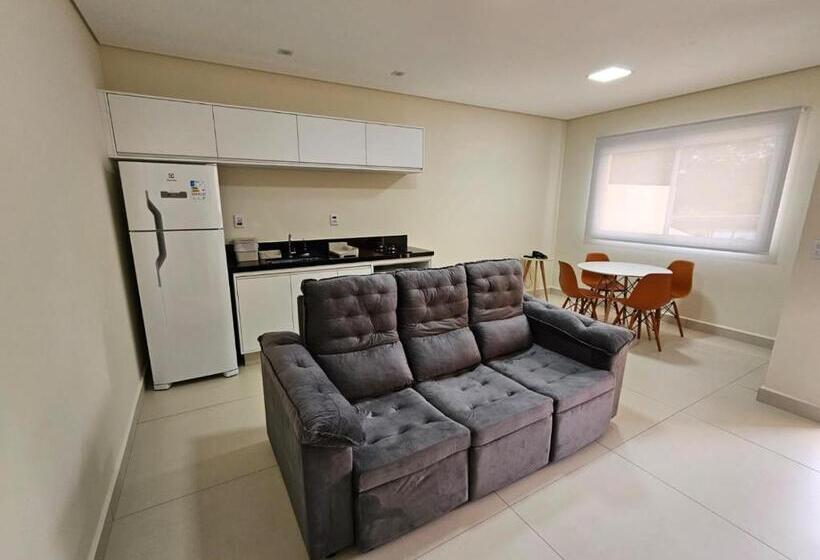 فندق Vinhedo Plaza