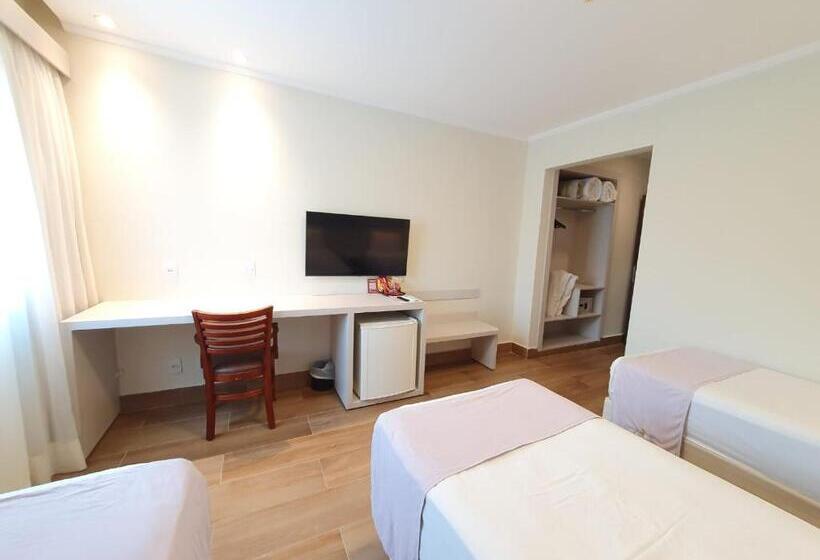 فندق Vinhedo Plaza