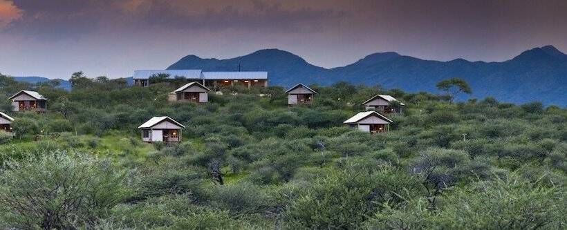 هتل Windhoek Game Camp