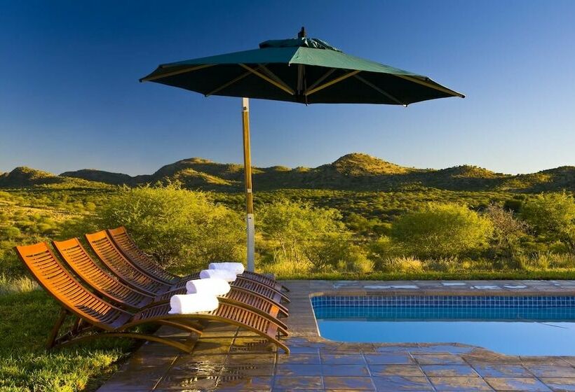 هتل Windhoek Game Camp