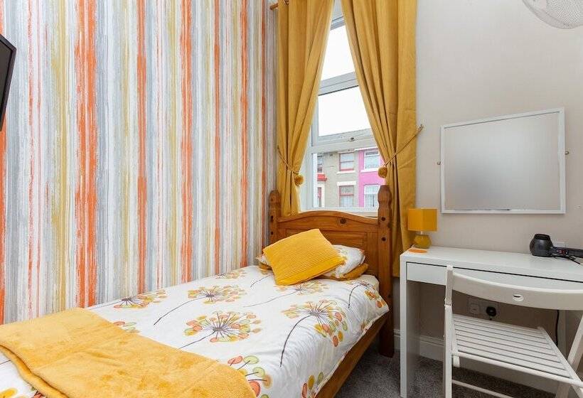 بنسيون The Chorlton