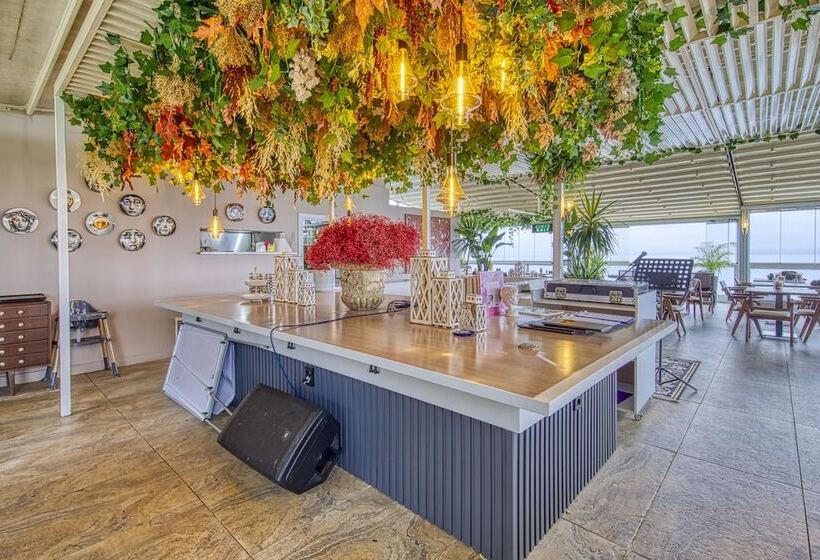 ホテル Tiara Buyukada