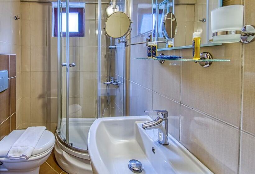 ホテル Tiara Buyukada