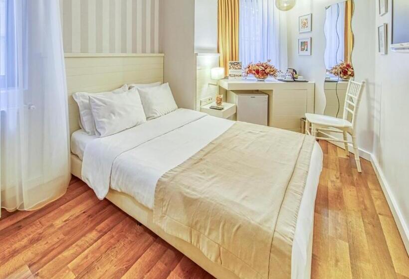 ホテル Tiara Buyukada