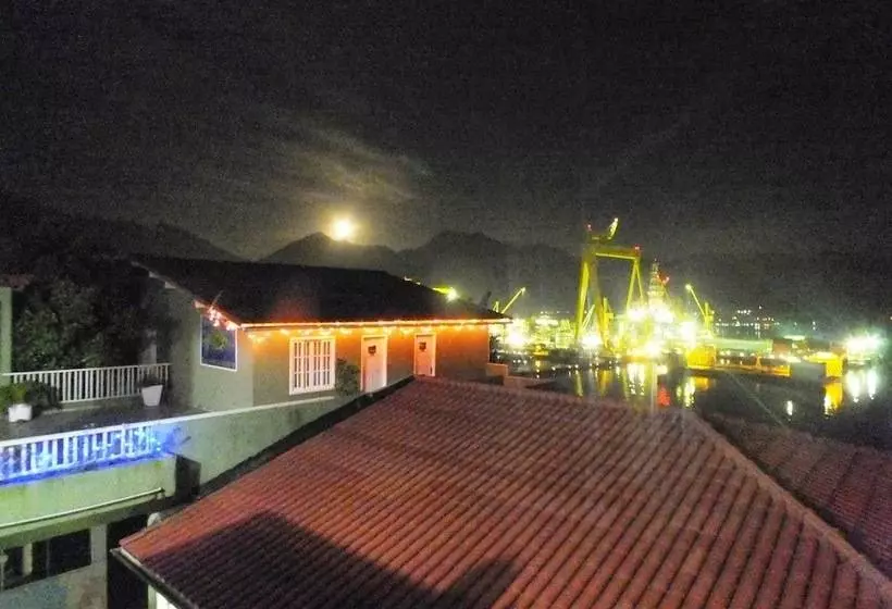 Aamiaismajoitus (B&B) Pousada Platôdasilhas