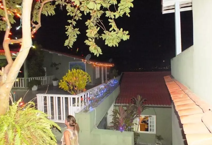 Aamiaismajoitus (B&B) Pousada Platôdasilhas
