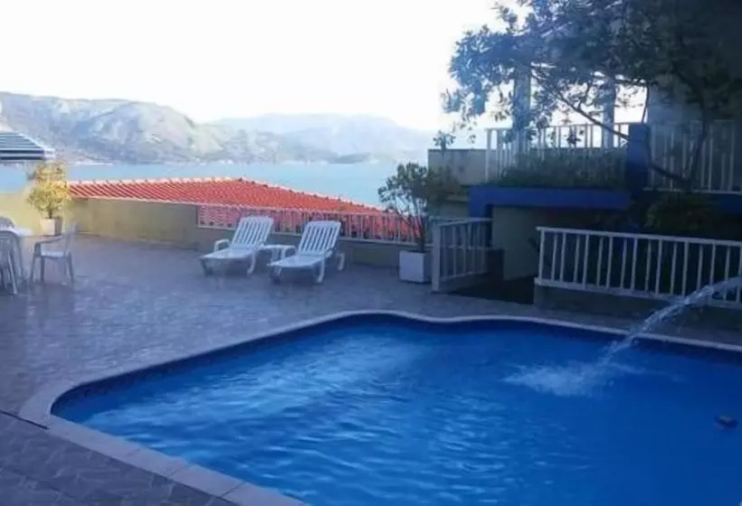Aamiaismajoitus (B&B) Pousada Platôdasilhas