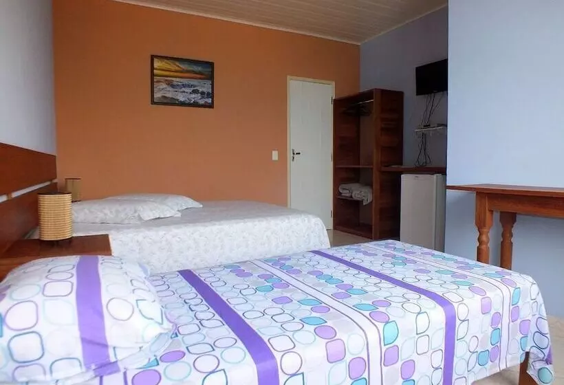 Aamiaismajoitus (B&B) Pousada Platôdasilhas
