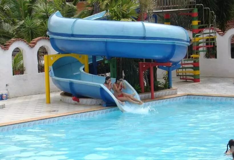 ホテル Camping Quedasdagua