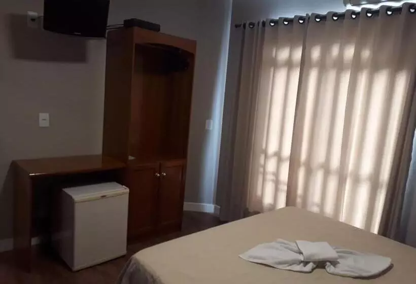 ホテル Contessi