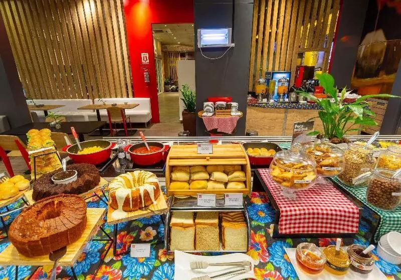 ホテル Ibis Manaus Aeroporto