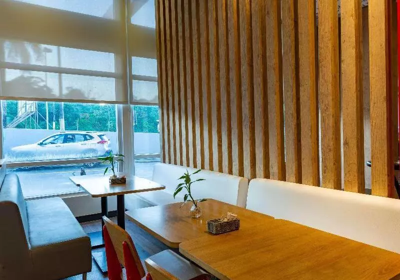 ホテル Ibis Manaus Aeroporto