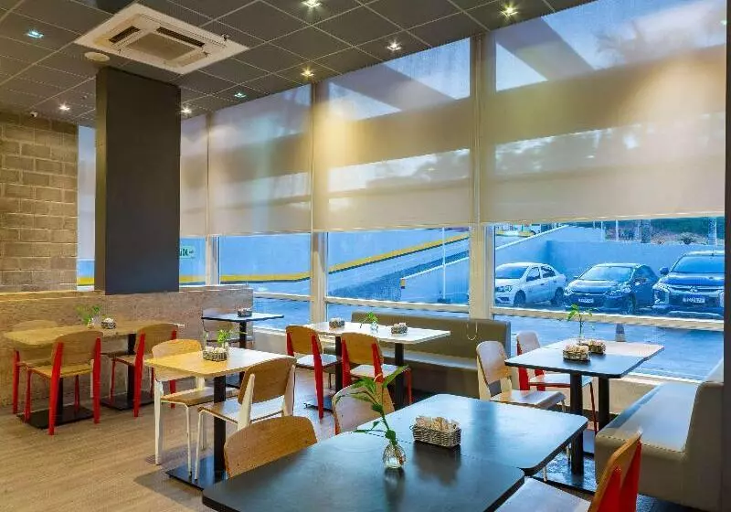 ホテル Ibis Manaus Aeroporto