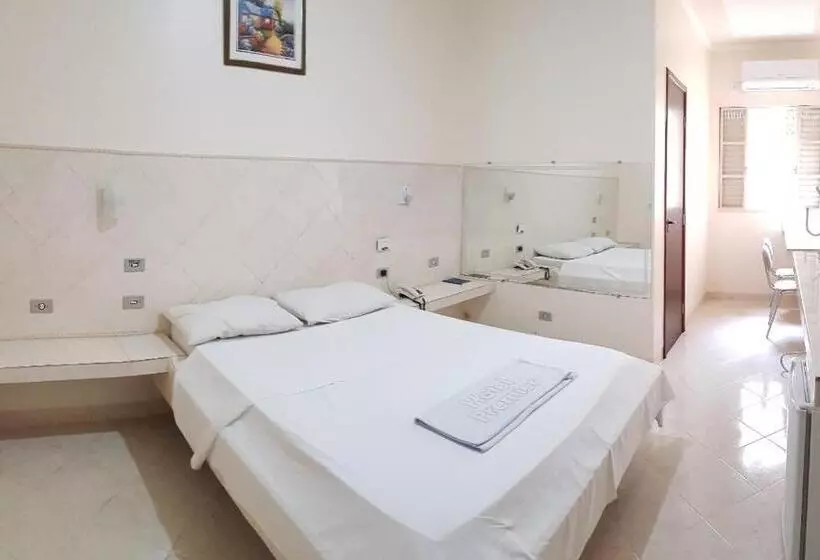 Hotelli Premier