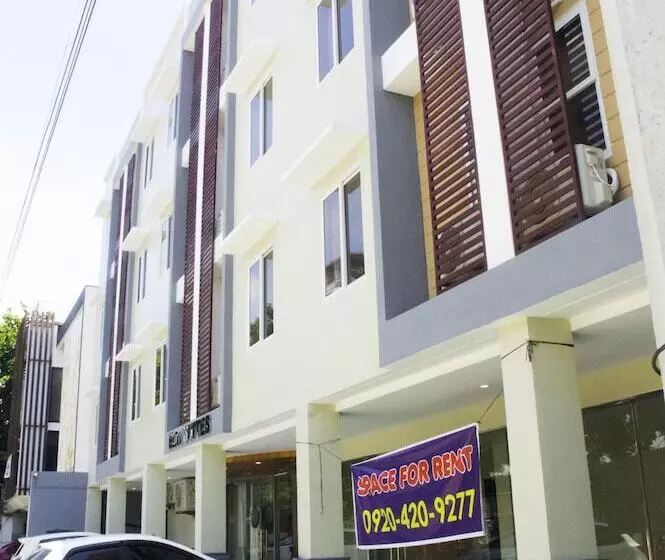 هتل Elti Suites