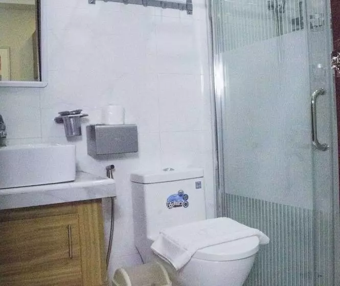 هتل Elti Suites