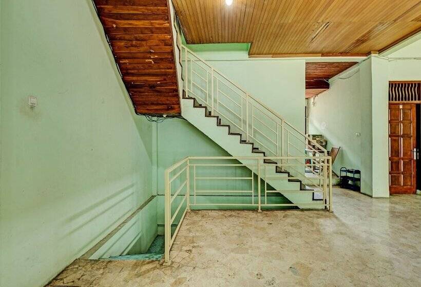 Hotel Homestay Sriti By Oyo