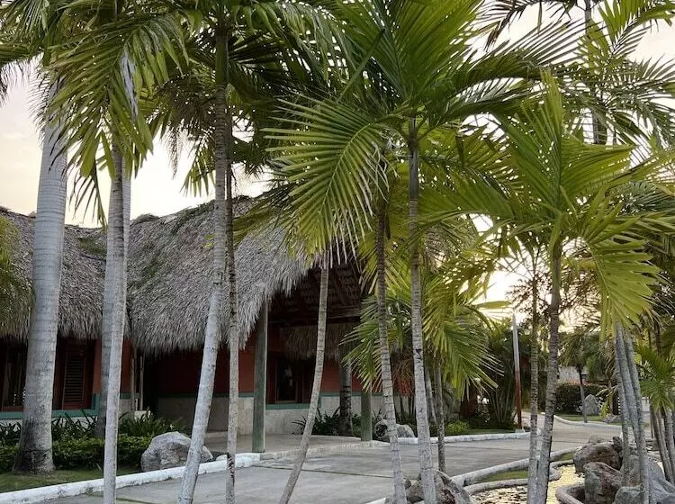 Sunset Boutique Hotel  All Suites