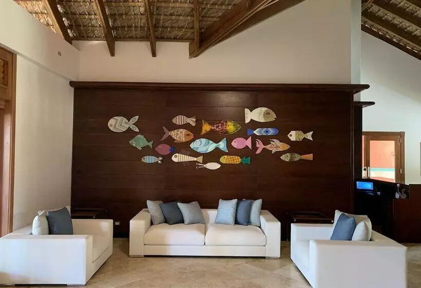 Sunset Boutique Hotel  All Suites