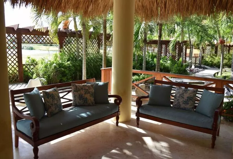 Sunset Boutique Hotel  All Suites