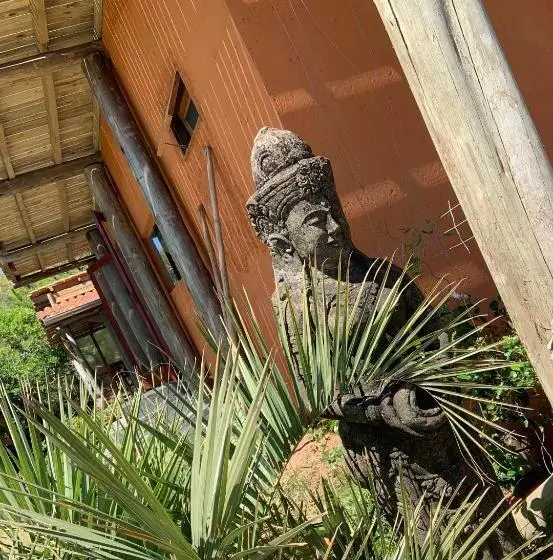 Aamiaismajoitus (B&B) Villa California