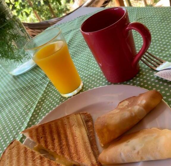 مبيت وإفطار Villa California