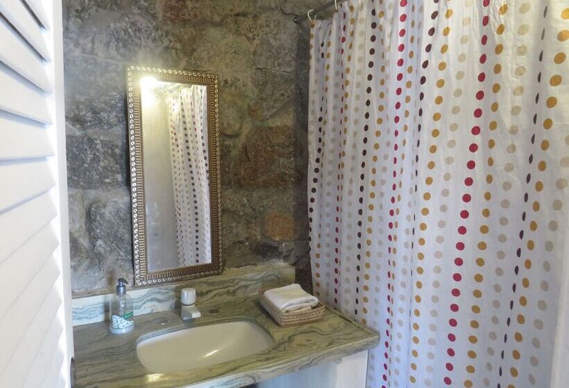 Отель Casa Da Pedra