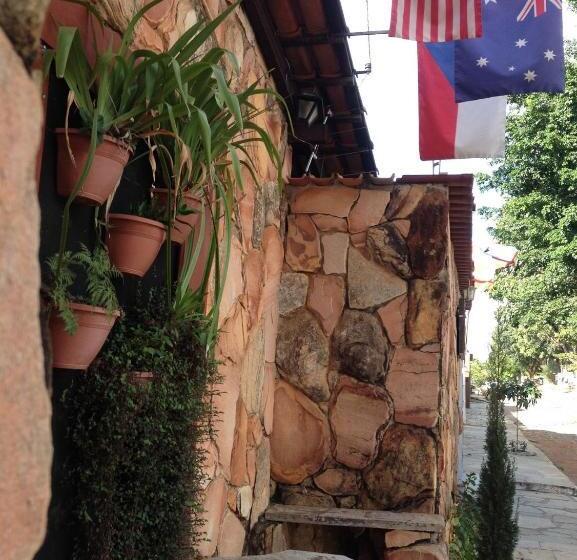 בית מלון כפרי Casamatta Hostel