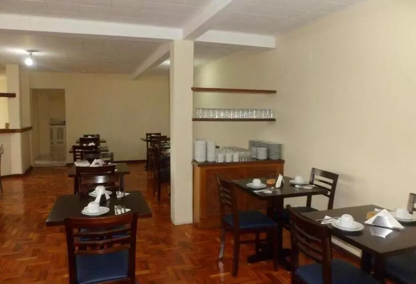 Hotelli Embaixador