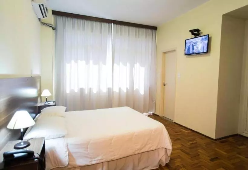 Hotelli Embaixador