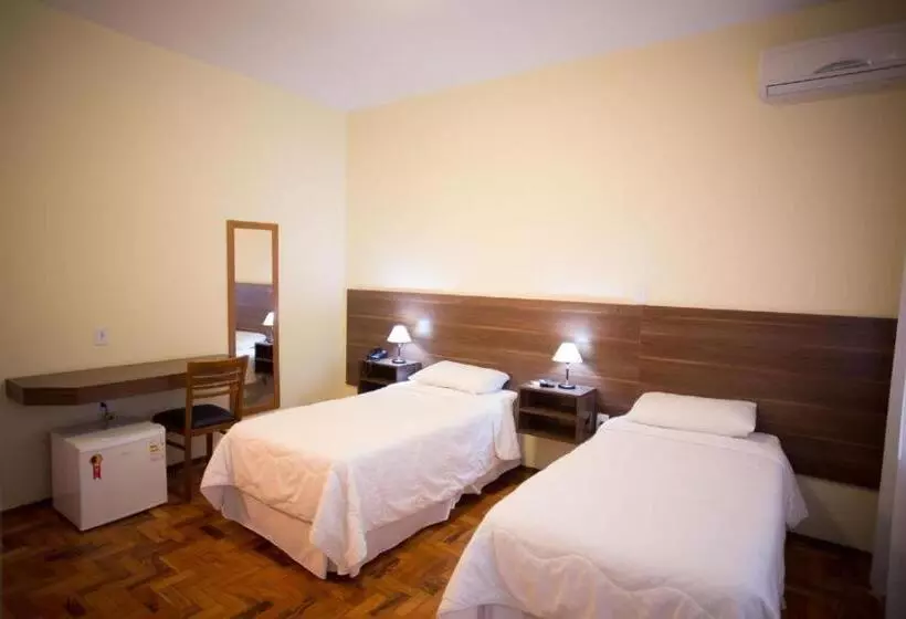 Hotelli Embaixador