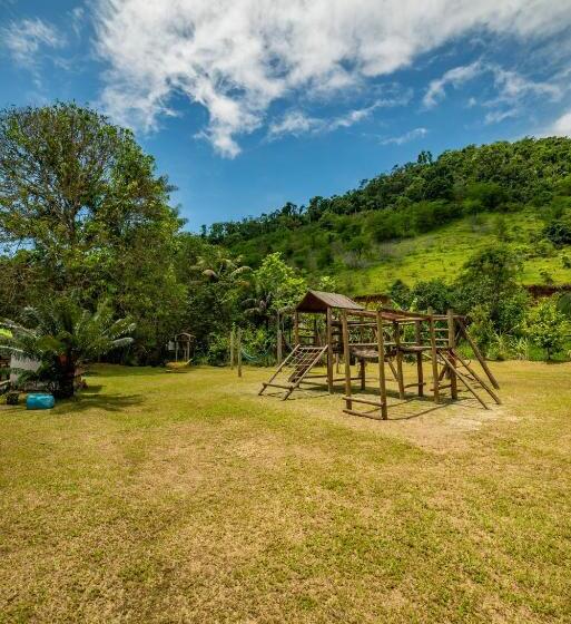 ホテル Pousada Cantinho Do Sossego Paraty Tem Piscina Com Vista Pra Montanha, Salão De Jogos, Café Da Manhã