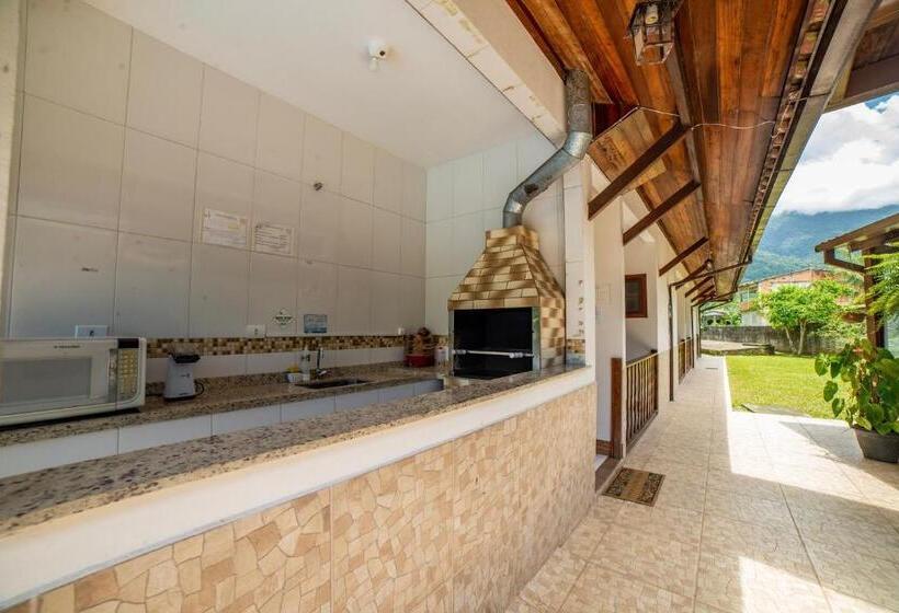 ホテル Pousada Cantinho Do Sossego Paraty Tem Piscina Com Vista Pra Montanha, Salão De Jogos, Café Da Manhã