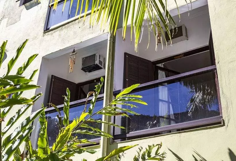 ホテル Pousada Castelinho