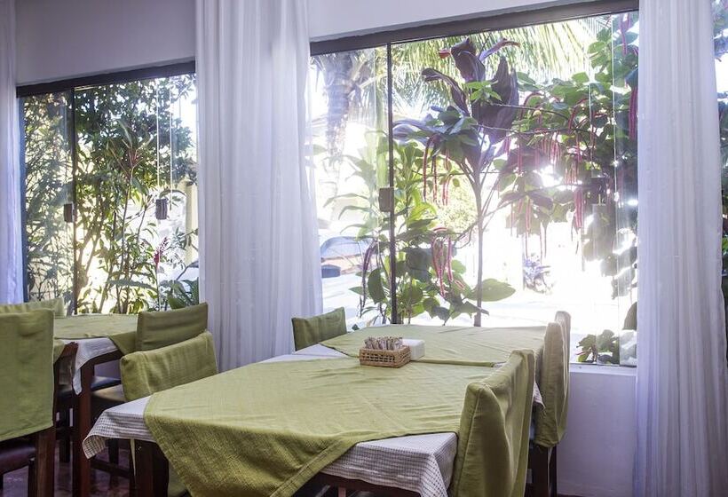 Hotel Pousada Castelinho