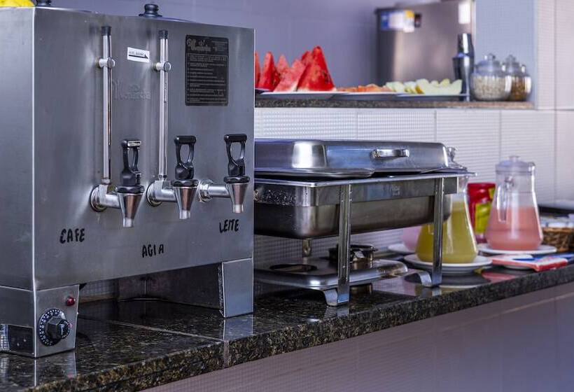 Hotel Pousada Castelinho