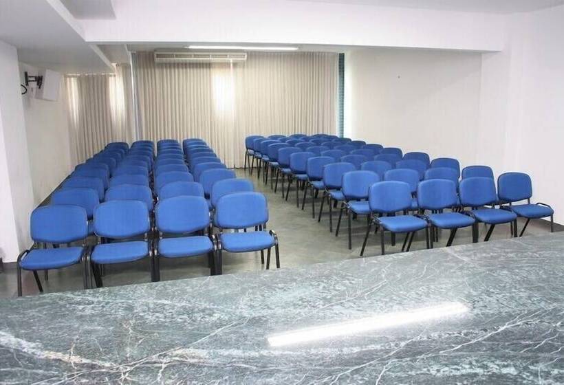 Hotel Sete Lagoas Residence