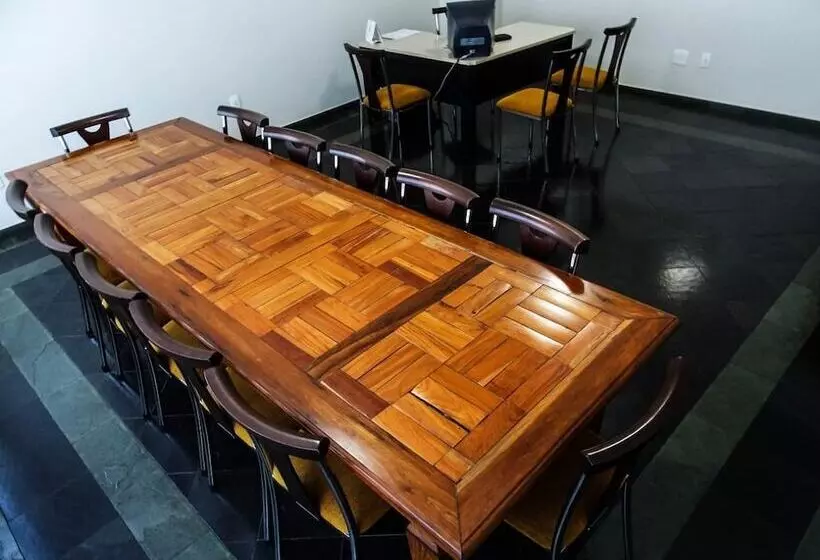 ホテル Sete Lagoas Residence