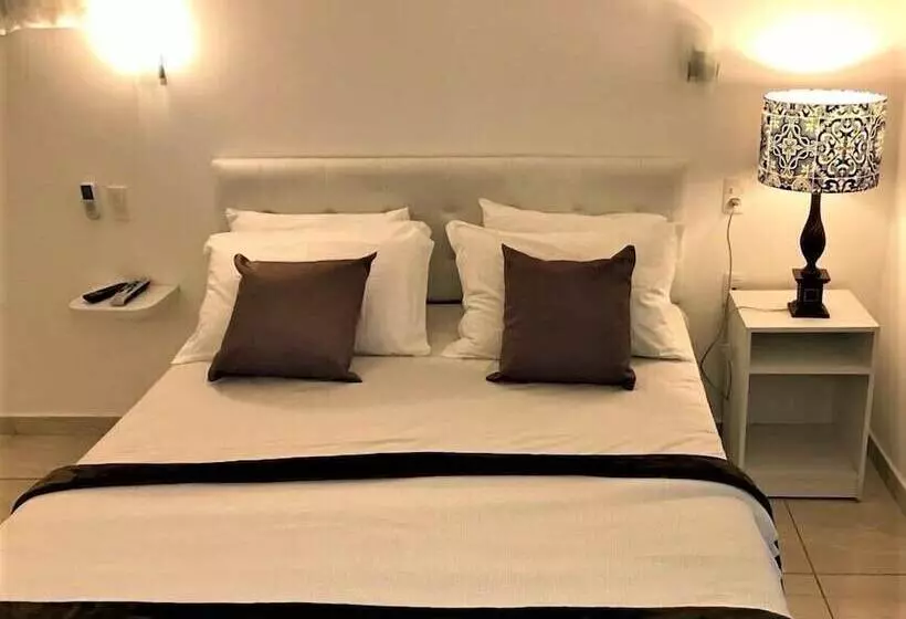 Hotel Suites Veneza