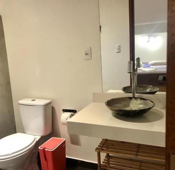 هاستل Biergarten Suites